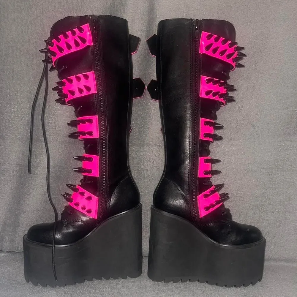 Dolls-kill Women's Pink Boots